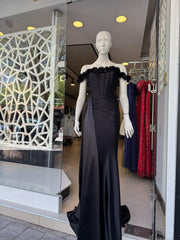 Rose Noir Omzu Çiçek Detaylı Abiye